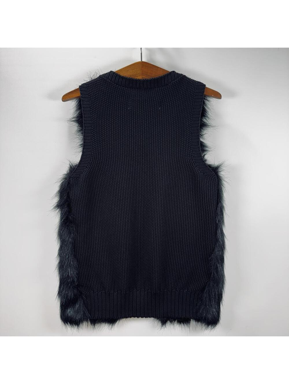 Sebby Collection Black Faux Fur Vest - M - Picture 4 of 6